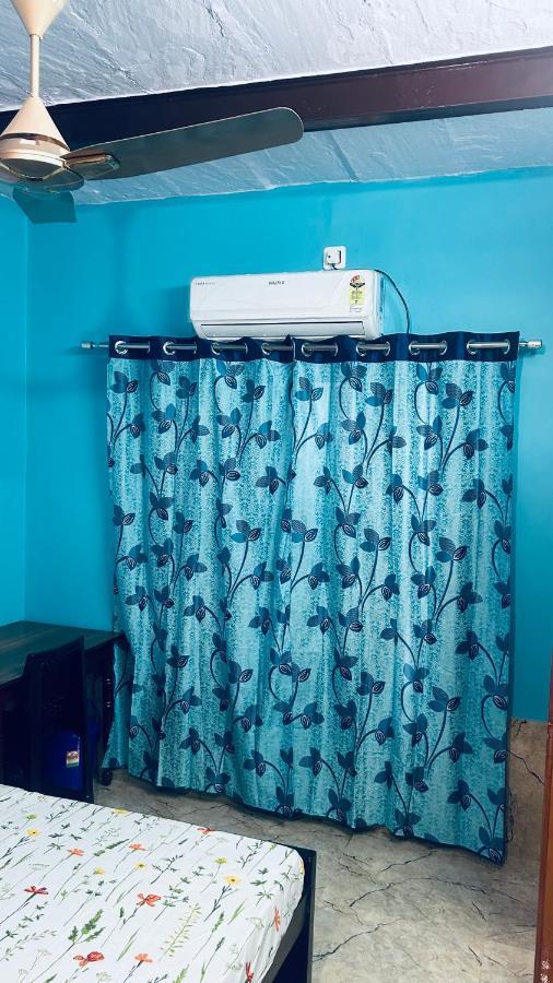 Tandon Lodge On The Ganga Ghat Homestay バラナシ エクステリア 写真