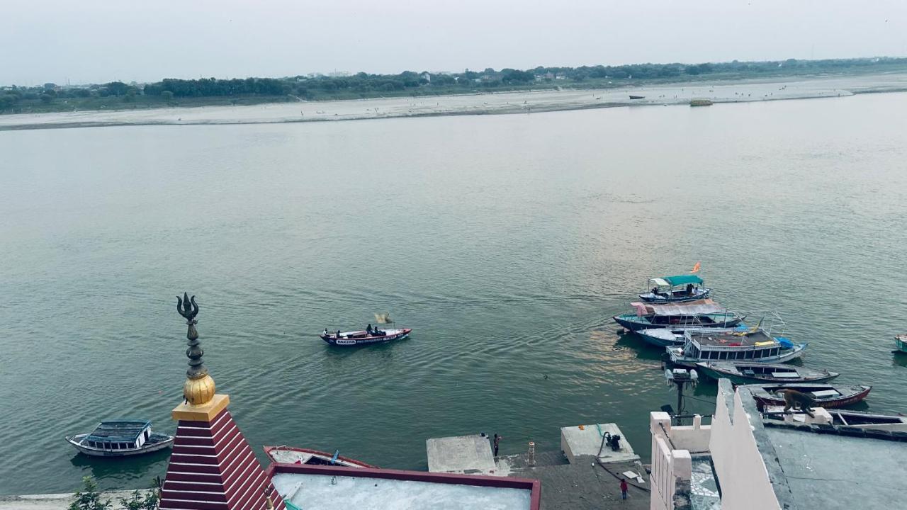 Tandon Lodge On The Ganga Ghat Homestay バラナシ エクステリア 写真