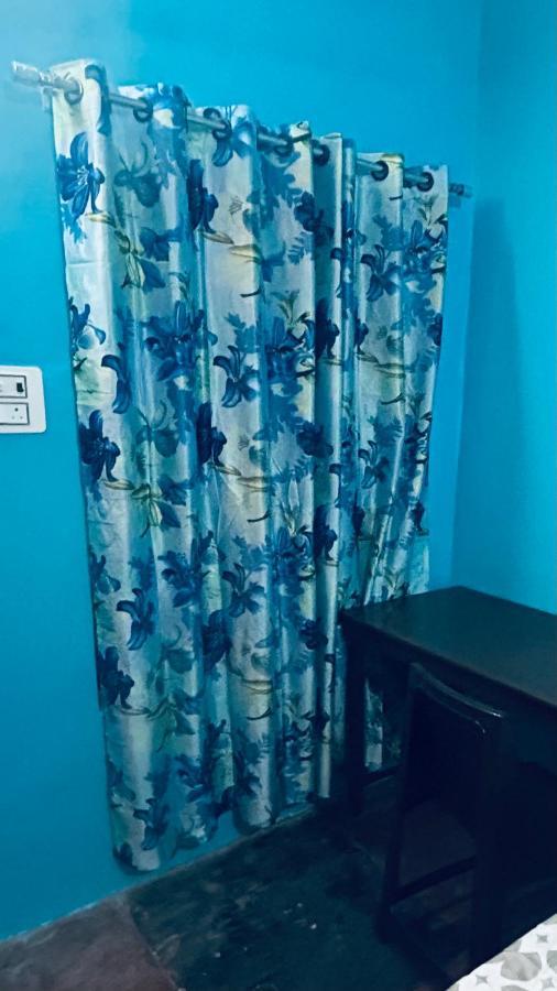 Tandon Lodge On The Ganga Ghat Homestay バラナシ エクステリア 写真