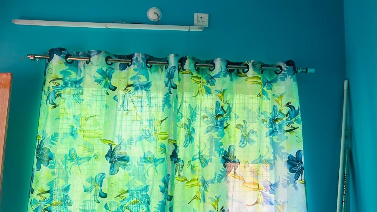 Tandon Lodge On The Ganga Ghat Homestay バラナシ エクステリア 写真