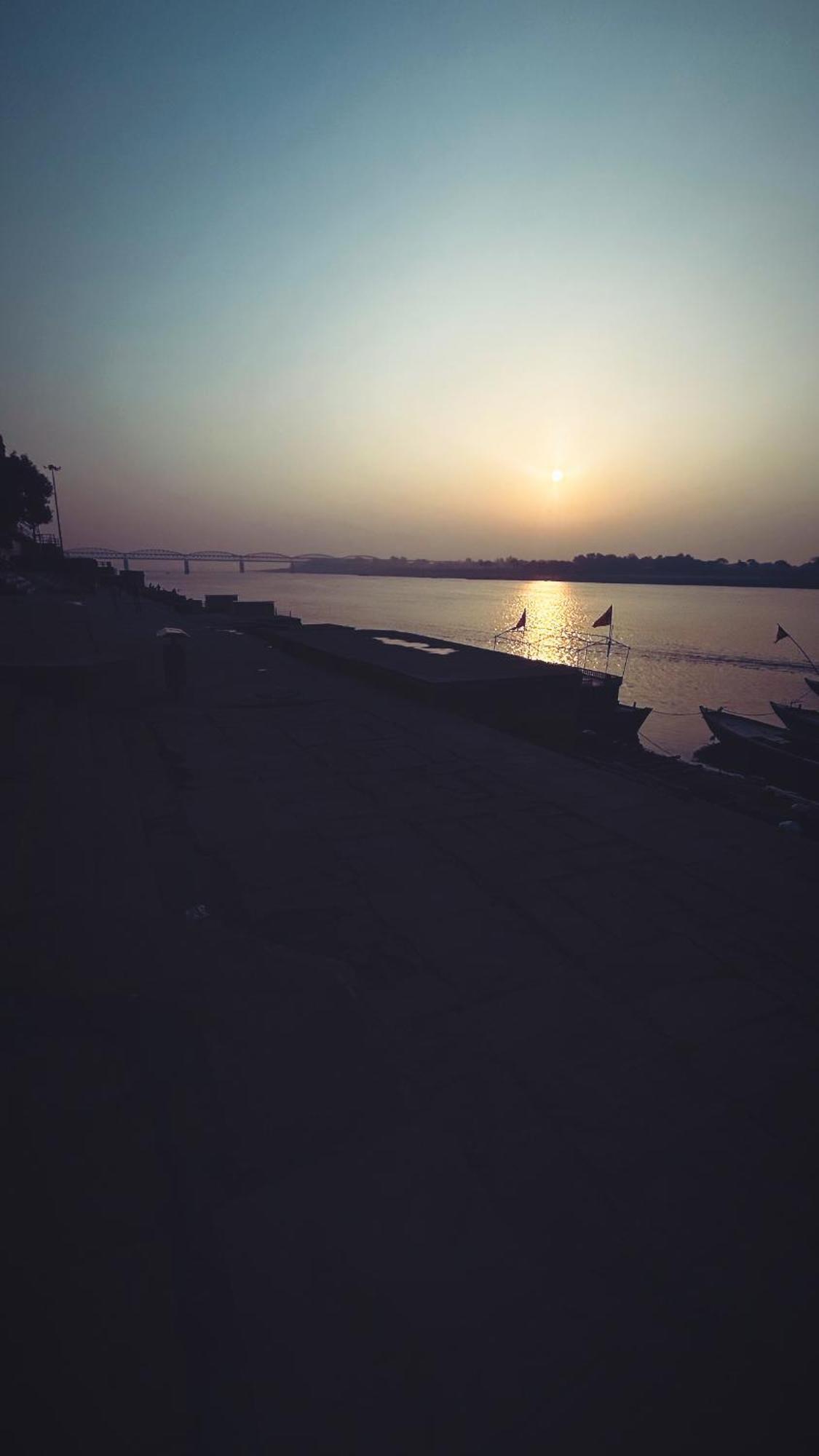 Tandon Lodge On The Ganga Ghat Homestay バラナシ エクステリア 写真