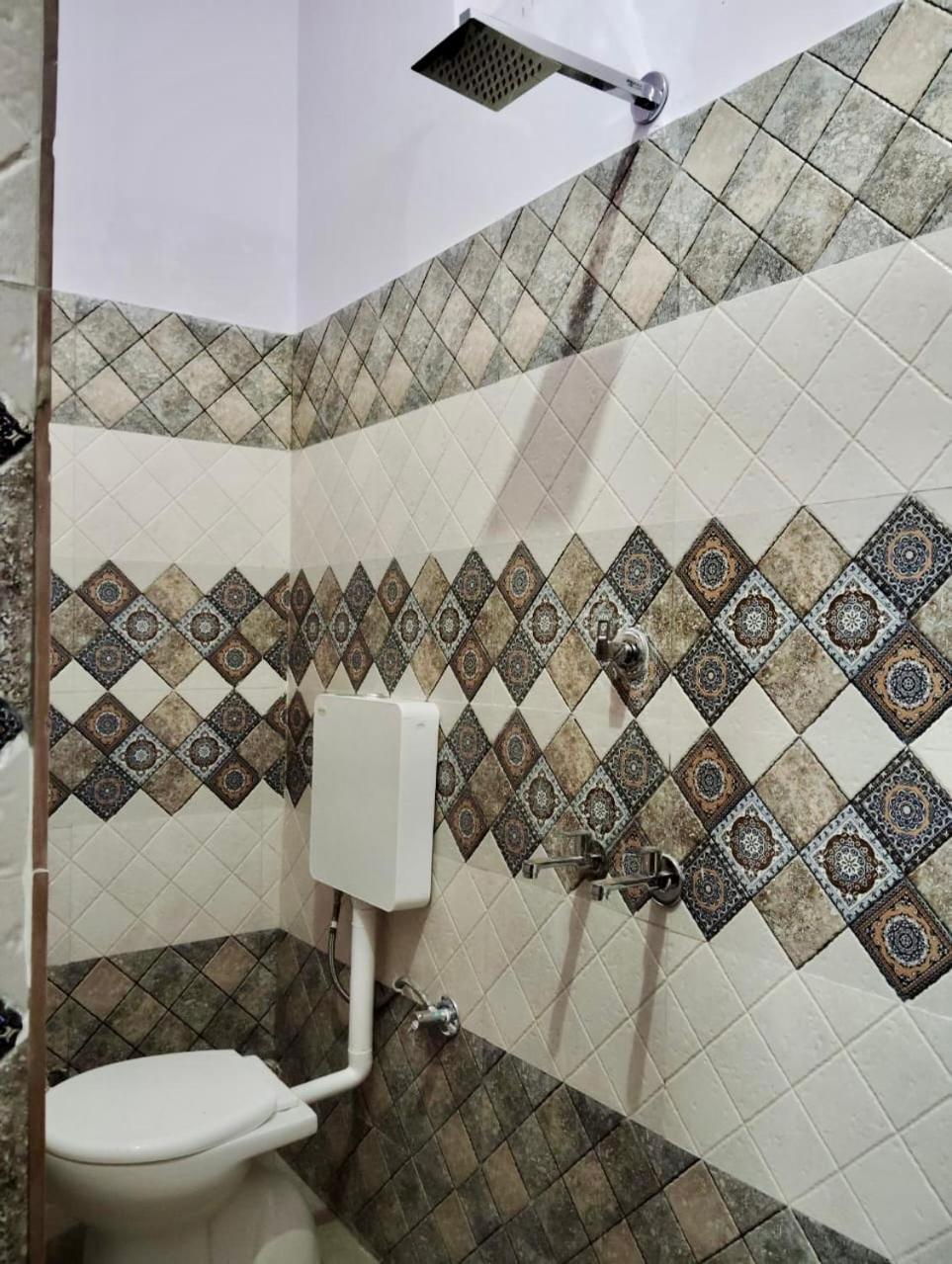 Tandon Lodge On The Ganga Ghat Homestay バラナシ エクステリア 写真